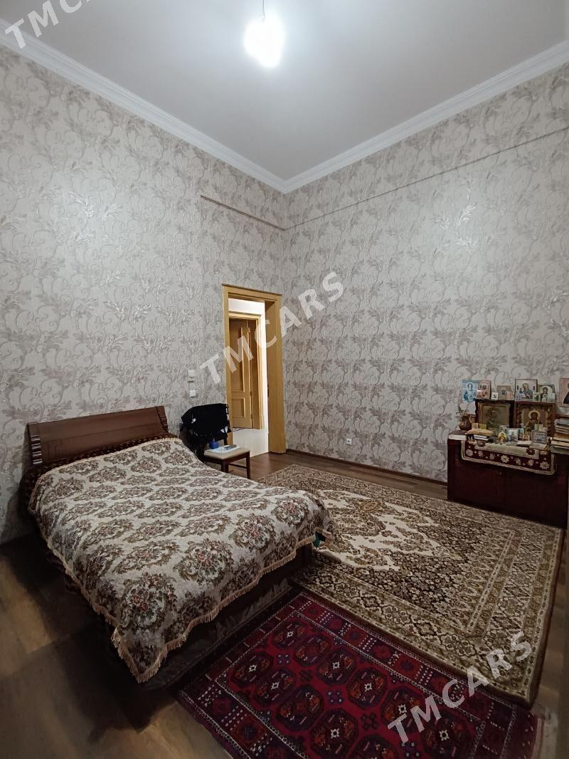 ЧЕХОВА! 4КОМ-206м²,4 ЭТ. - ул. Чехова -  Элитки (А.Ниязов шаёлы) - img 4