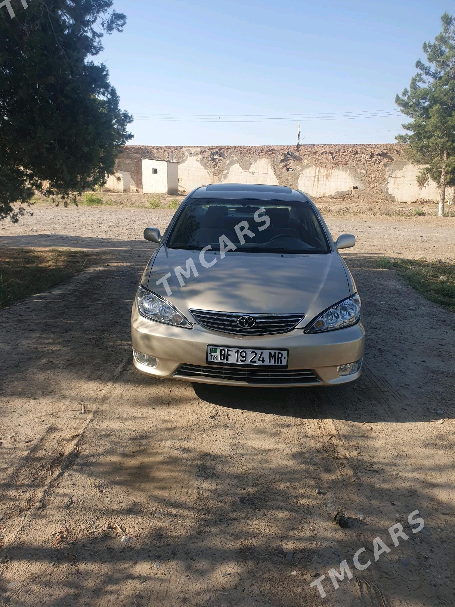 Toyota Camry 2003 - 165 000 TMT - Ёлётен - img 2