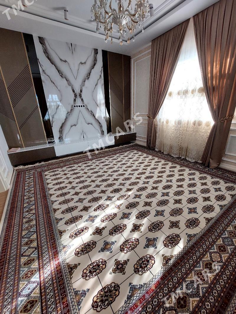 AKRIL HALYLAR - Aşgabat - img 2
