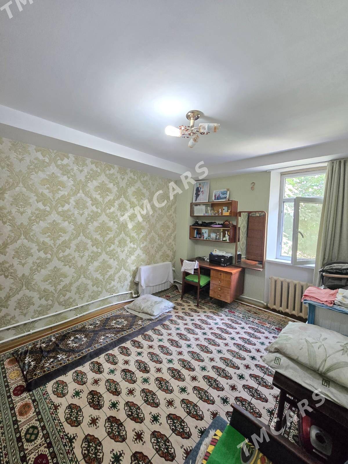 11 mkr 3 komnat 2 etaz - 11 мкр - img 3
