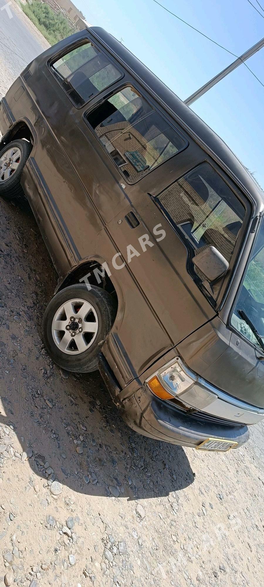 Toyota Hiace 1989 - 27 000 TMT - Sakarçäge - img 2