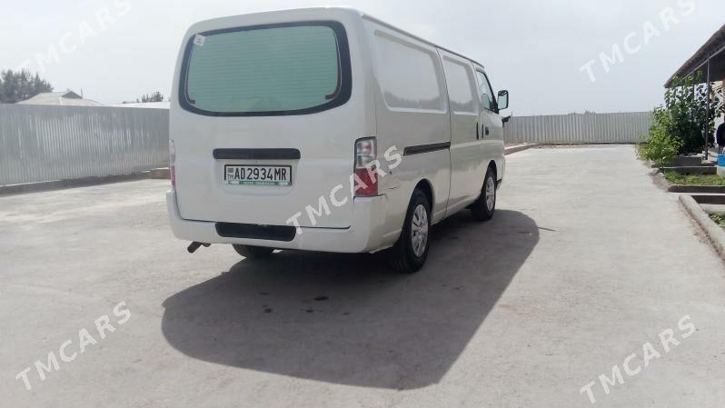 Toyota Hiace 2005 - 115 000 TMT - Сакарчага - img 6