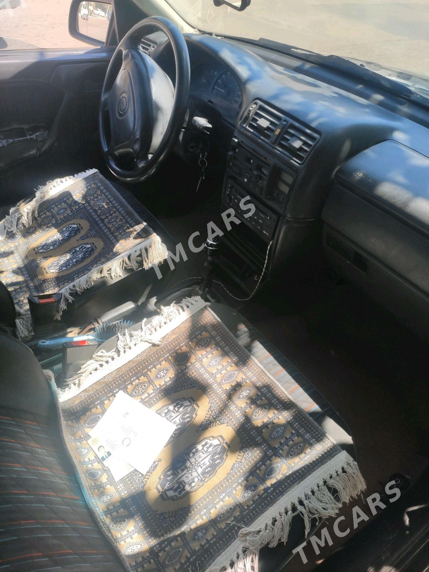 Opel Vectra 1994 - 26 000 TMT - Губадаг - img 3