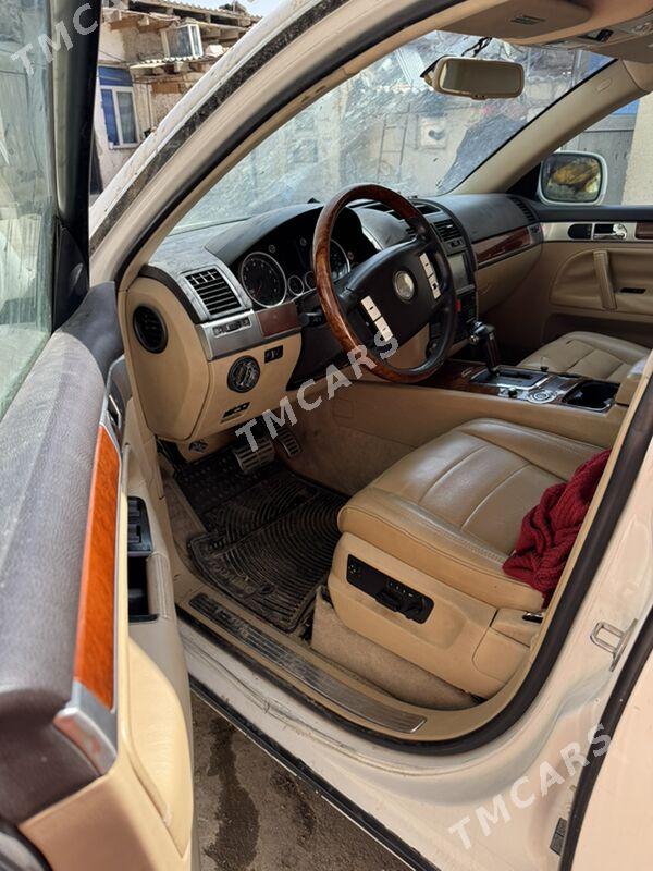 Volkswagen Touareg 2006 - 140 000 TMT - Ашхабад - img 5