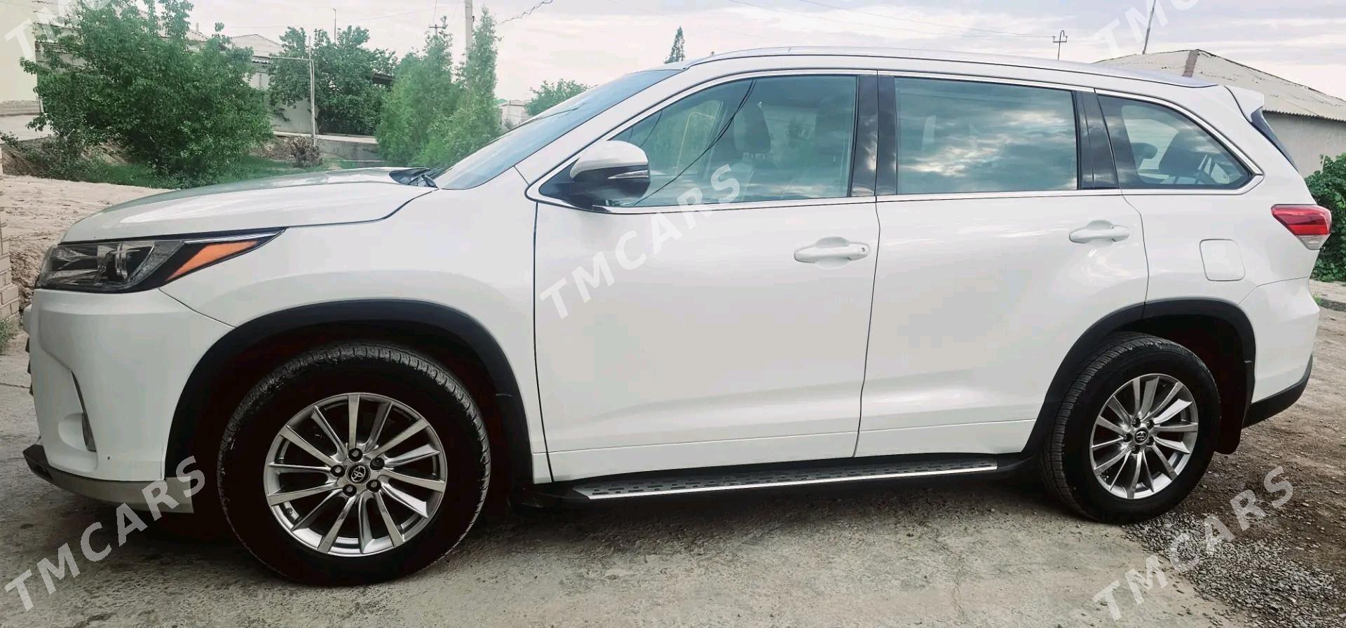 Toyota Highlander 2018 - 450 000 TMT - Гороглы (Тагта) - img 9