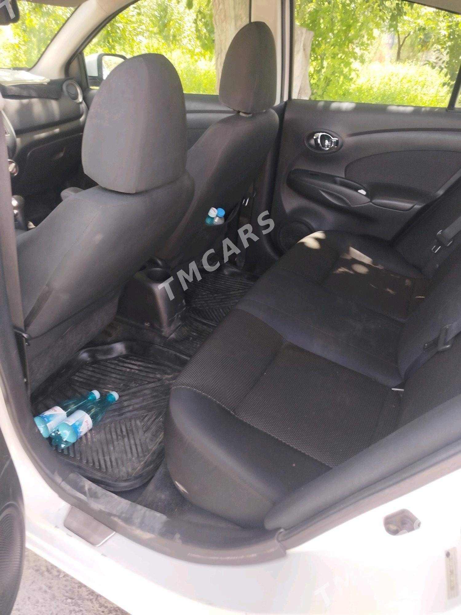 Nissan Versa 2012 - 112 000 TMT - Büzmeýin - img 2