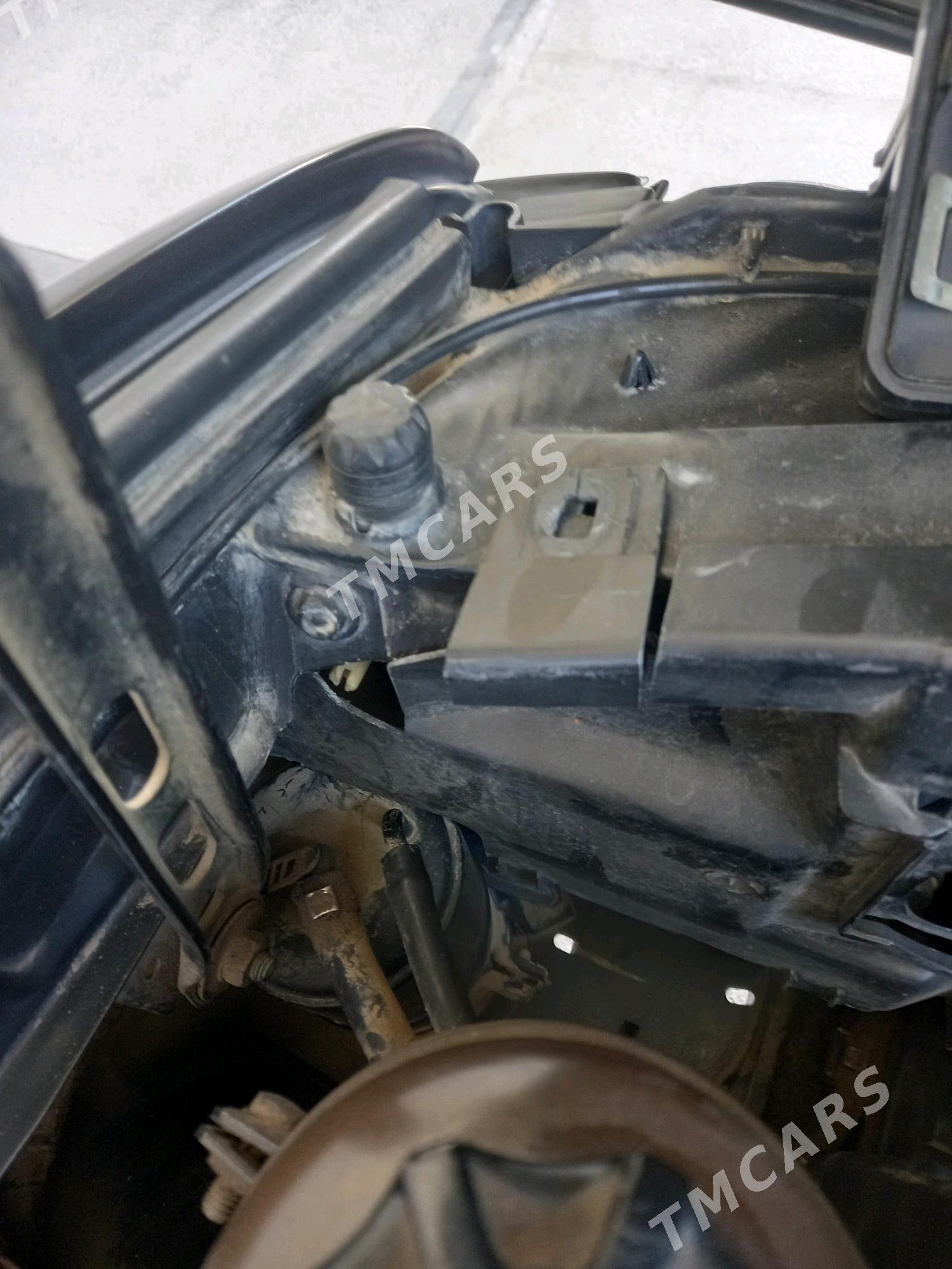 BMW 525 1992 - 70 000 TMT - Balkanabat - img 8