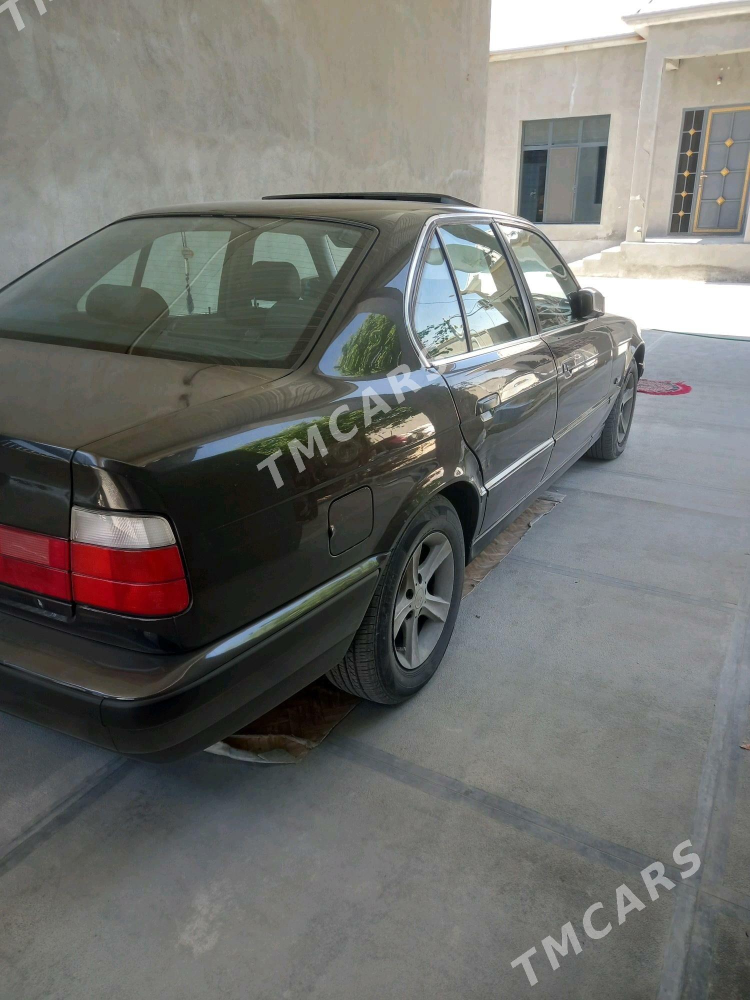 BMW 525 1992 - 70 000 TMT - Balkanabat - img 10