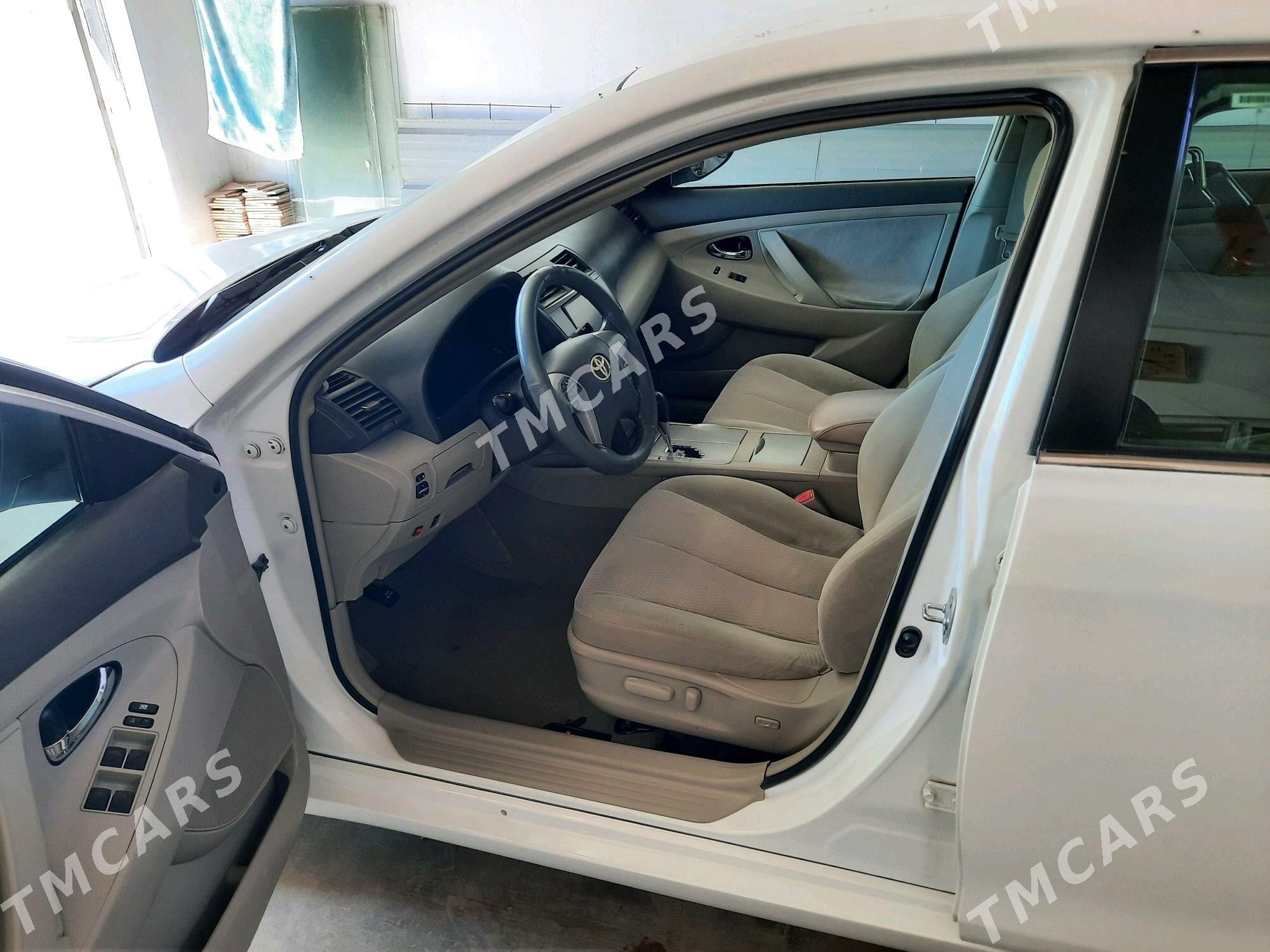 Toyota Camry 2010 - 195 000 TMT - Кёнеургенч - img 6