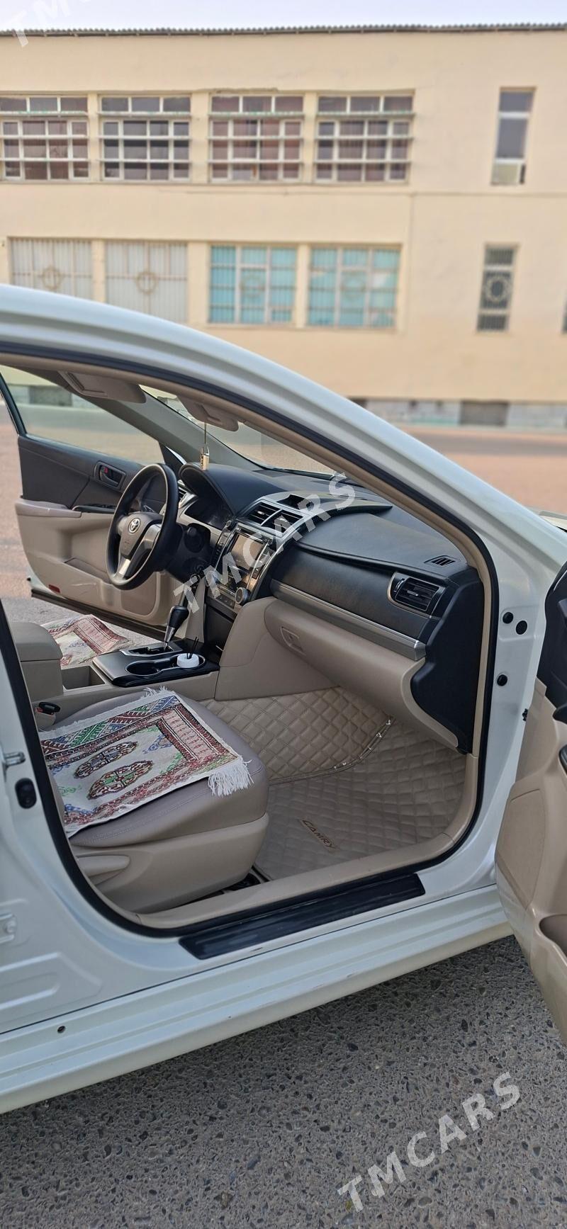 Toyota Camry 2013 - 225 000 TMT - Aşgabat - img 4