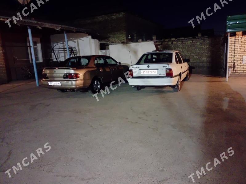 Toyota Camry 1992 - 95 000 TMT - Mary - img 7