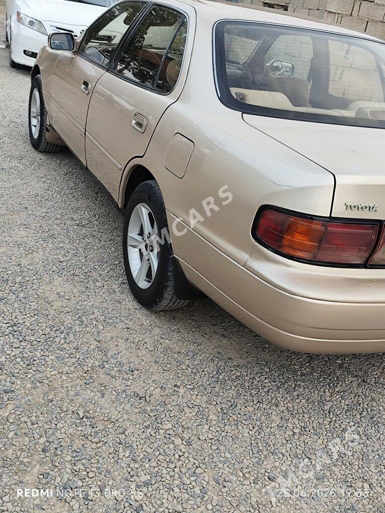 Toyota Camry 1994 - 92 000 TMT - Kaka - img 3