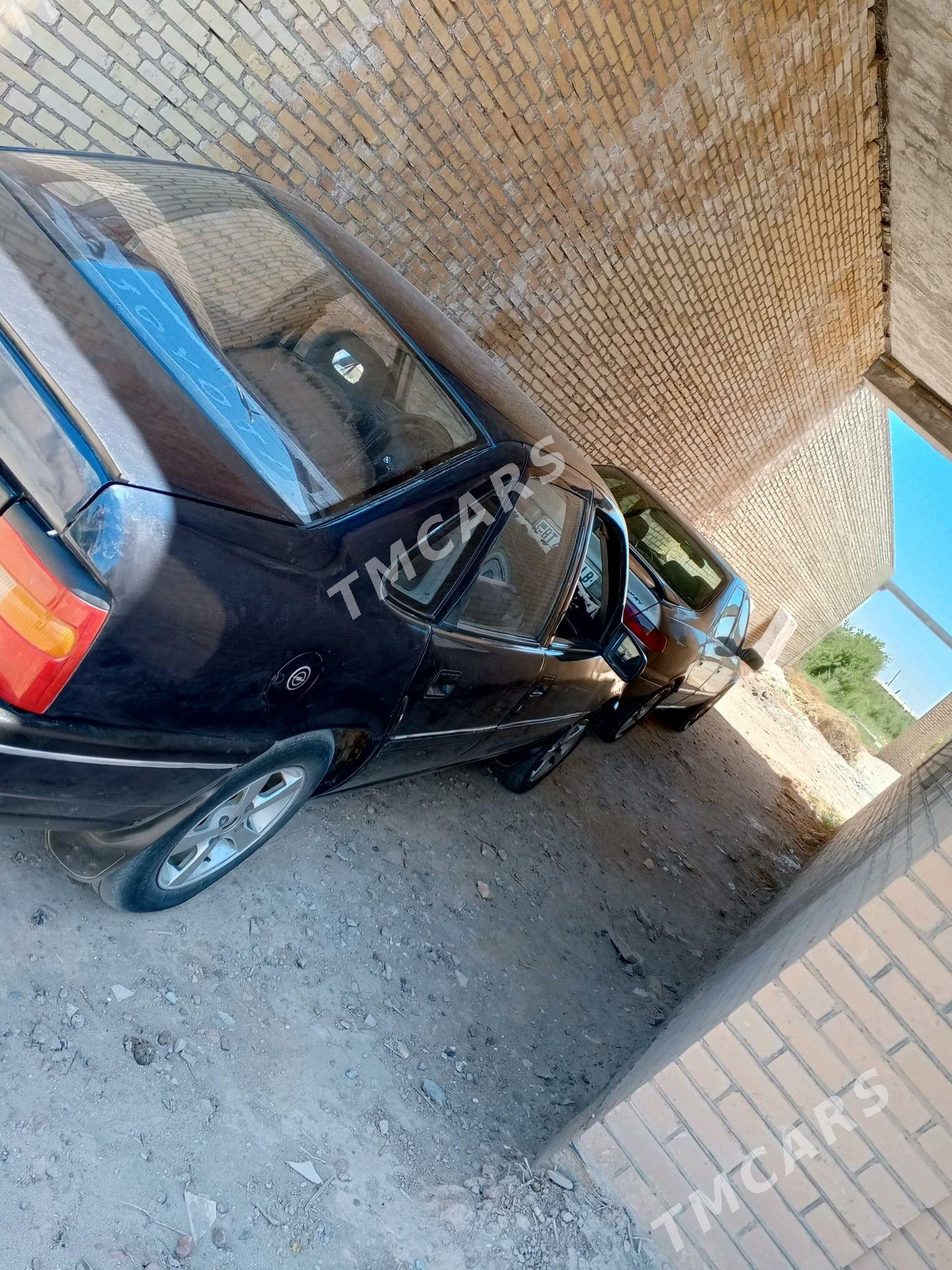 Opel Vectra 1992 - 28 000 TMT - Чарджоу - img 4
