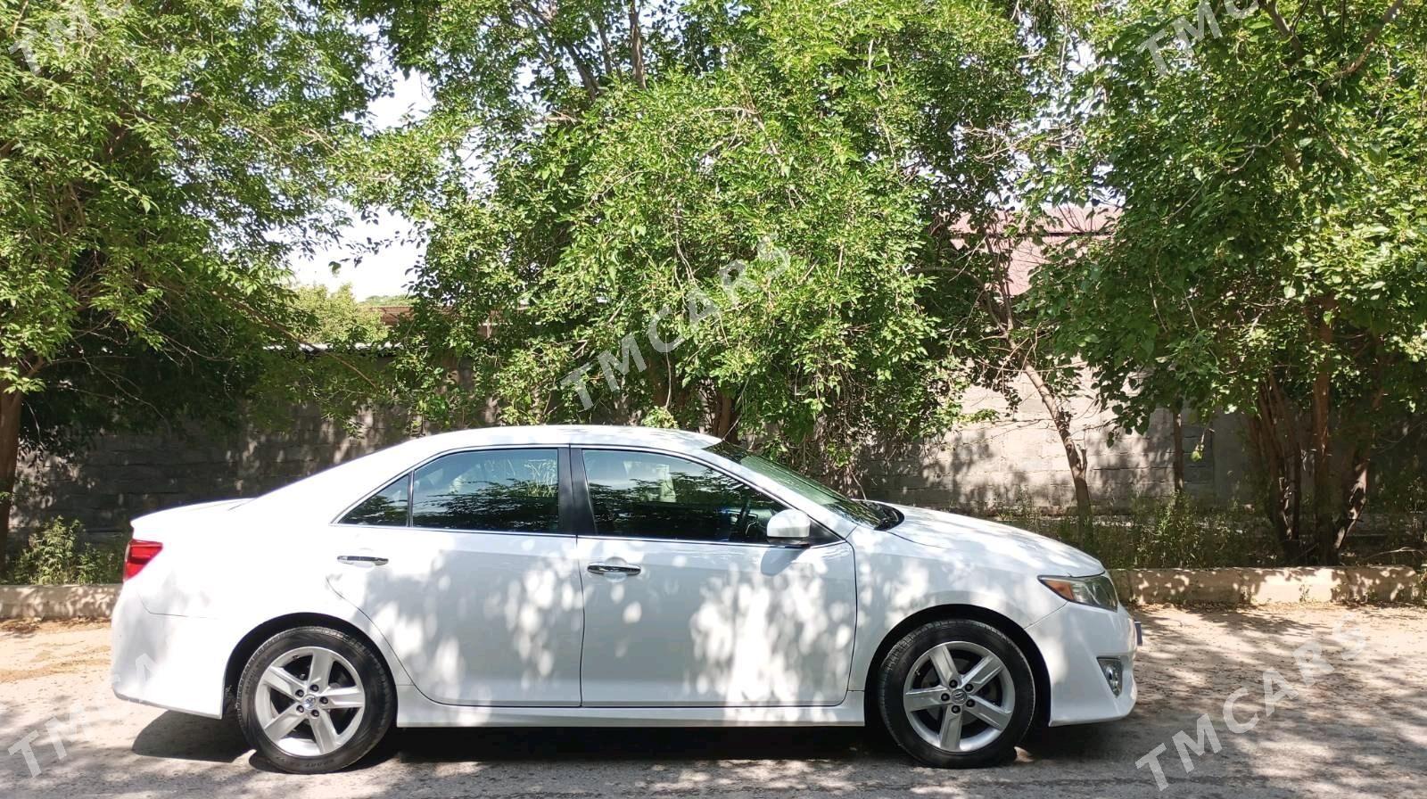 Toyota Camry 2014 - 220 000 TMT - Aşgabat - img 3