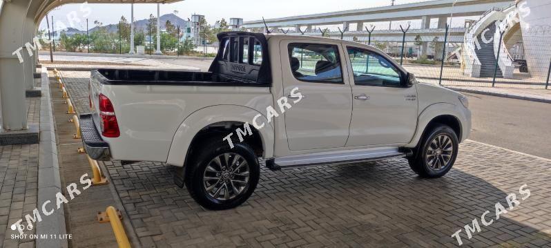 Toyota Hilux 2015 - 370 000 TMT - Türkmenbaşy - img 5