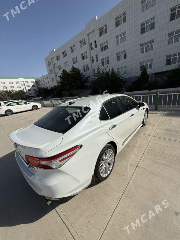 Toyota Camry 2019 - 275 000 TMT - Гуртли - img 2