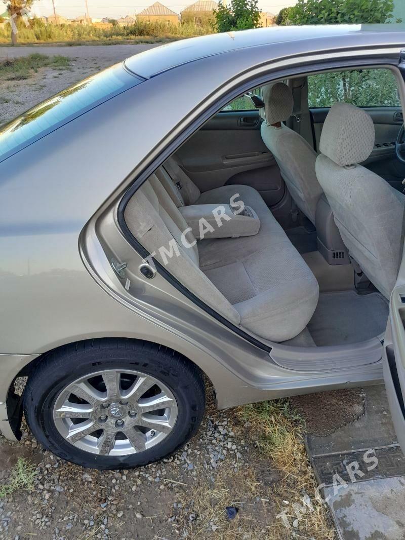 Toyota Camry 2003 - 154 000 TMT - Ёлётен - img 2