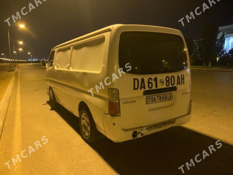 Nissan Urvan 2010 - 135 000 TMT - Türkmenabat - img 2