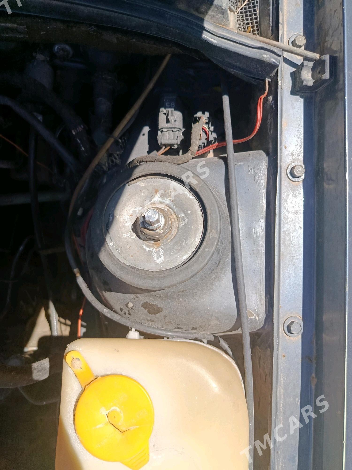 Opel Vectra 1995 - 40 000 TMT - Şabat etr. - img 9
