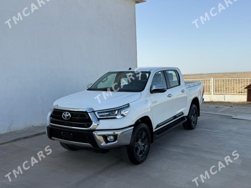 Toyota Hilux 2025 - 727 000 TMT - Aşgabat - img 2