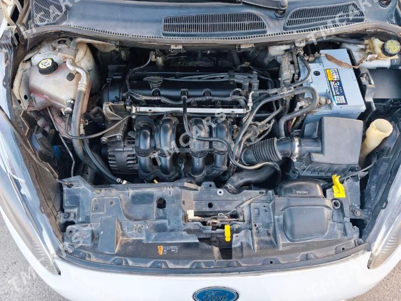 Ford Fiesta 2014 - 115 000 TMT - Ашхабад - img 5