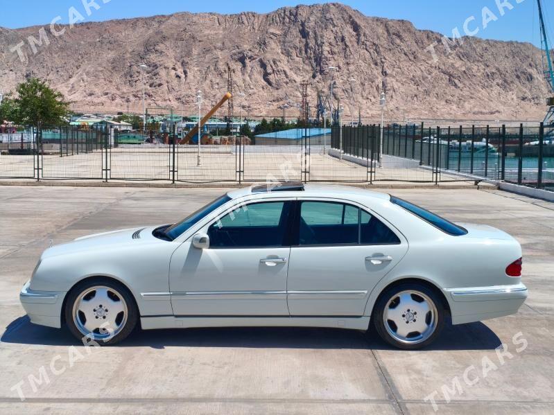 Mercedes-Benz E-Class 2001 - 135 000 TMT - Туркменбаши - img 5