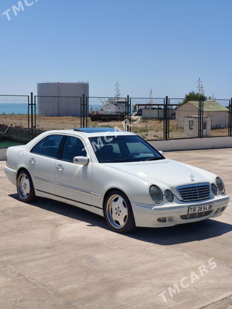 Mercedes-Benz E-Class 2001 - 135 000 TMT - Туркменбаши - img 7