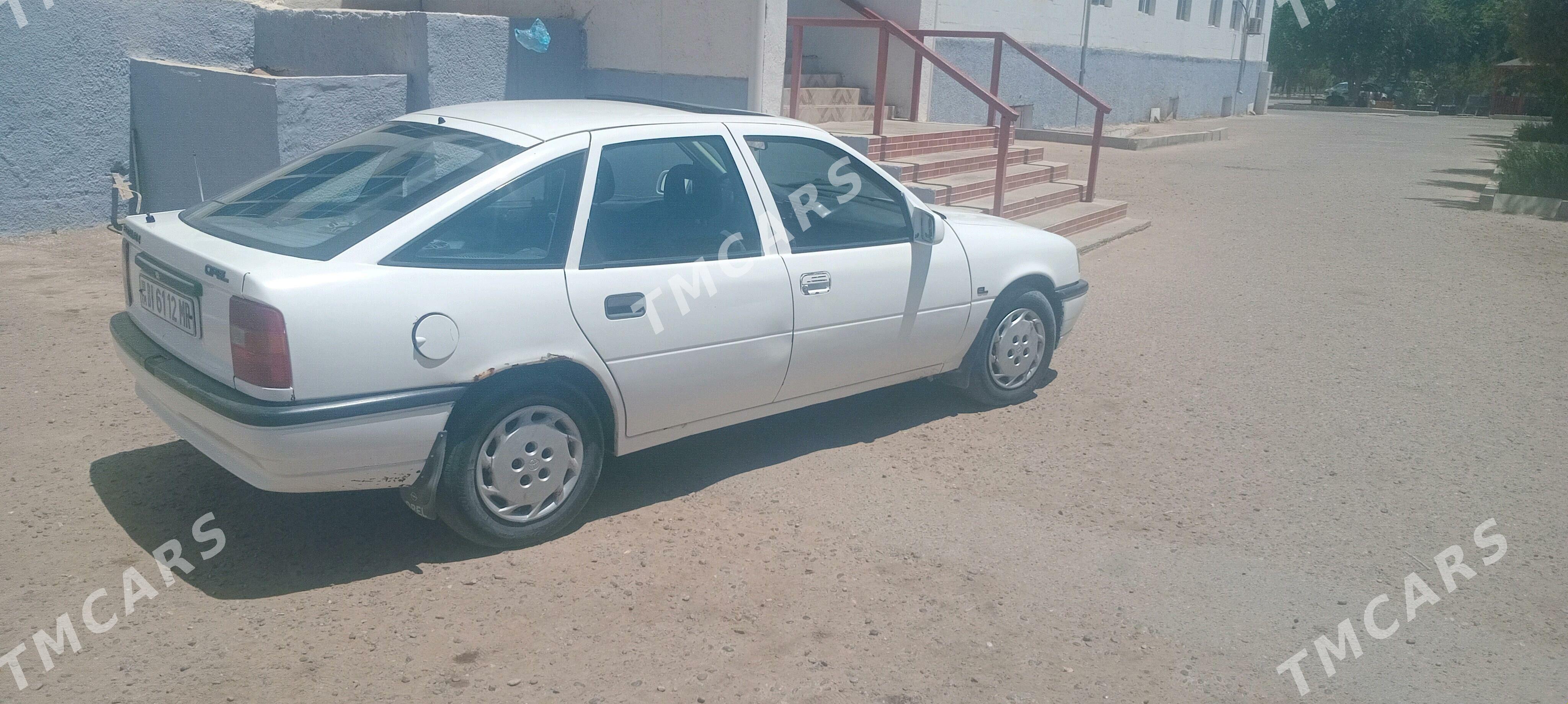 Opel Vectra 1991 - 24 000 TMT - Murgap - img 2