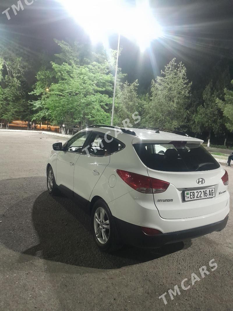 Hyundai Tucson 2011 - 170 000 TMT - Ашхабад - img 5