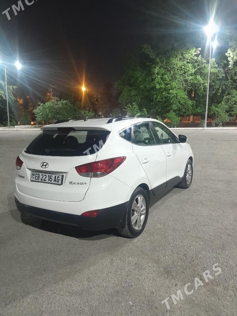 Hyundai Tucson 2011 - 170 000 TMT - Ашхабад - img 6