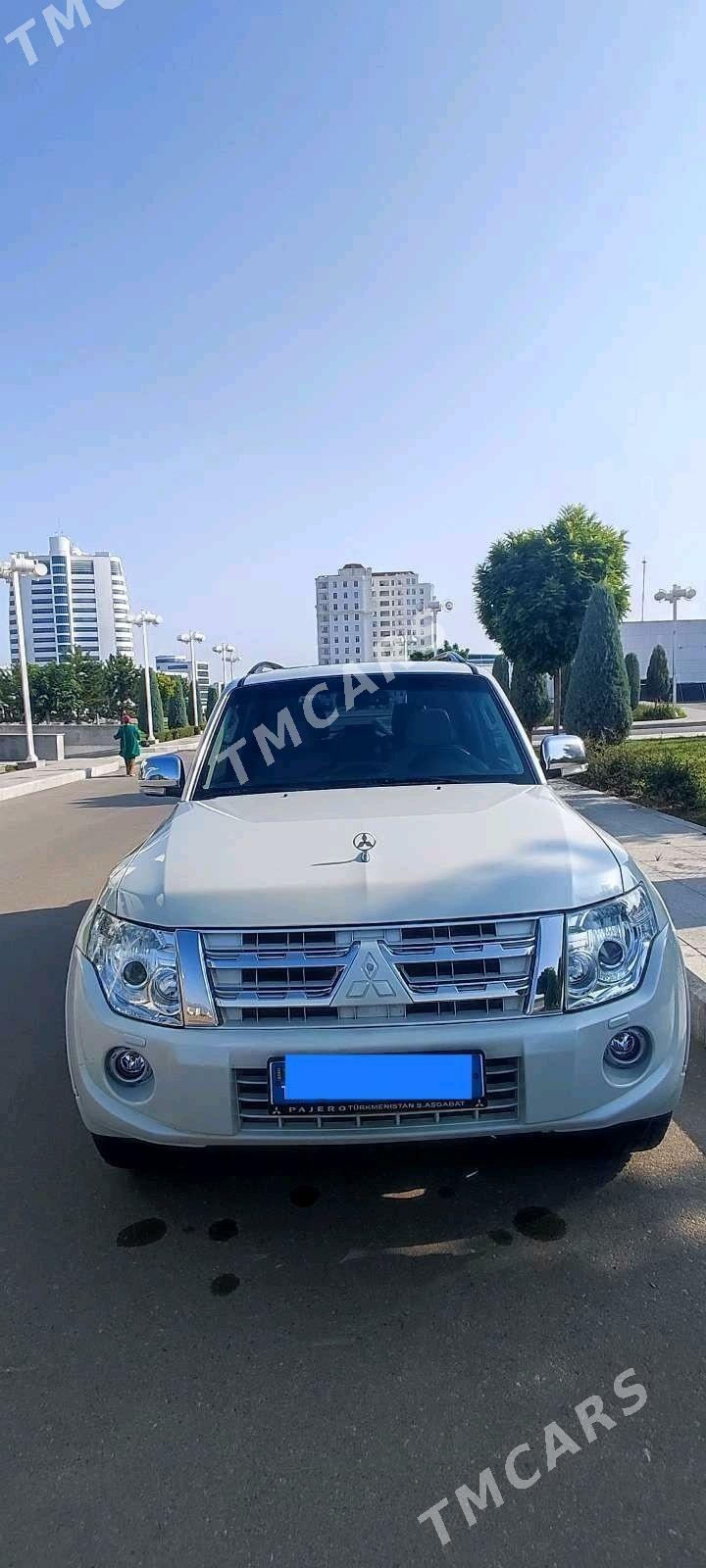 Mitsubishi Pajero 2013 - 268 000 TMT - Улица Г. Кулиева (Объездная) - img 9