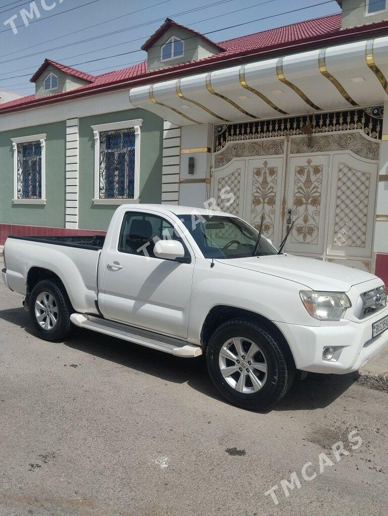 Toyota Tacoma 2013 - 220 000 TMT - Garadamak Şor - img 3