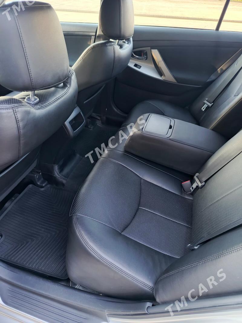 Toyota Camry 2010 - 230 000 TMT - Дашогуз - img 2