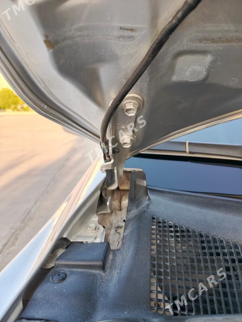 Toyota Camry 2010 - 230 000 TMT - Дашогуз - img 4