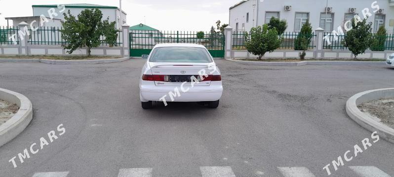 Toyota Camry 2001 - 125 000 TMT - Гёкдепе - img 2