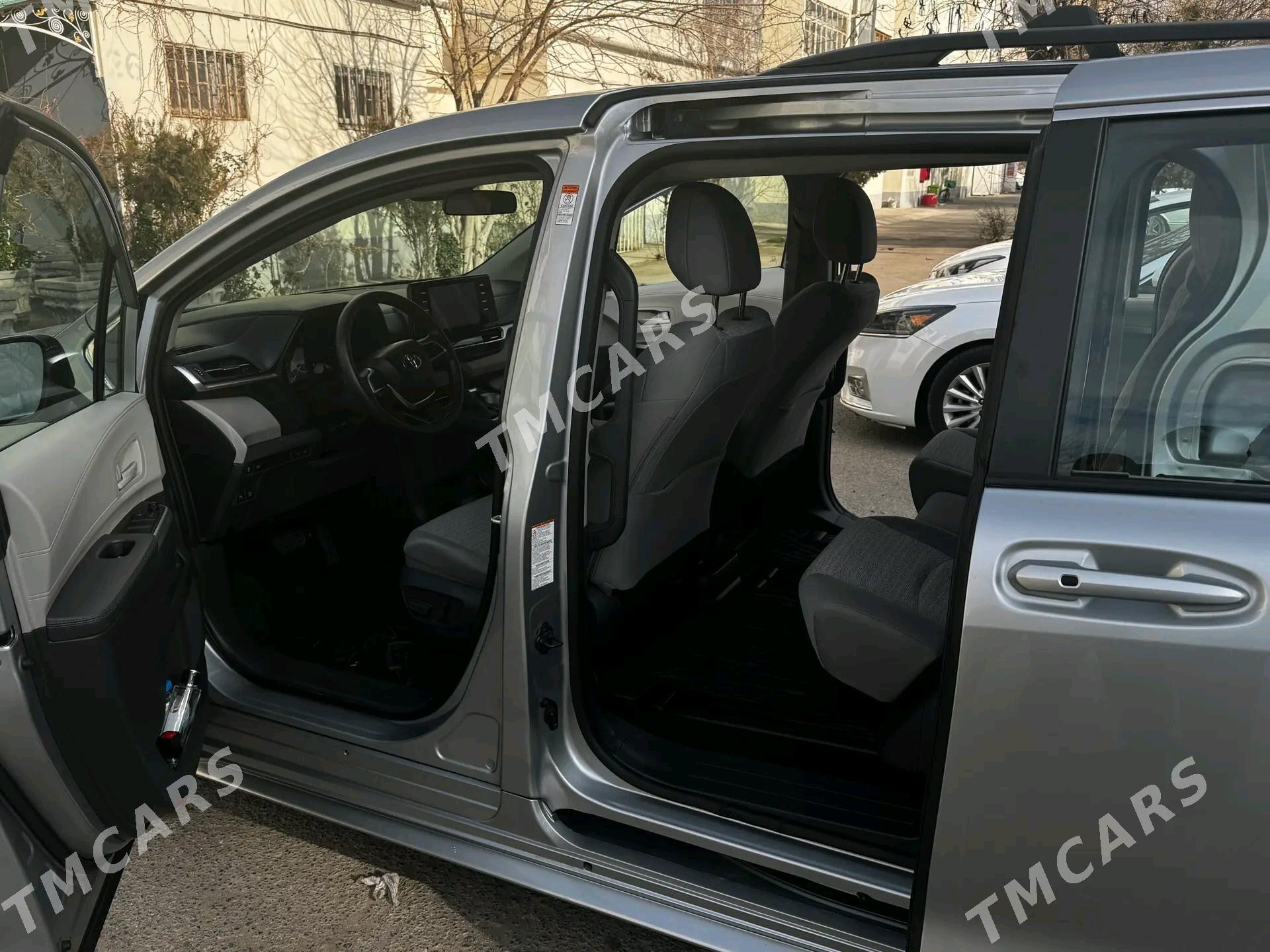 Toyota Sienna 2021 - 450 000 TMT - Daşoguz - img 2
