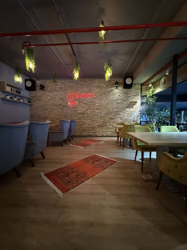 Satlyk kafe Podwoyskiy - ул. Подвойского (Битарап Туркменистан шаёлы) - img 2