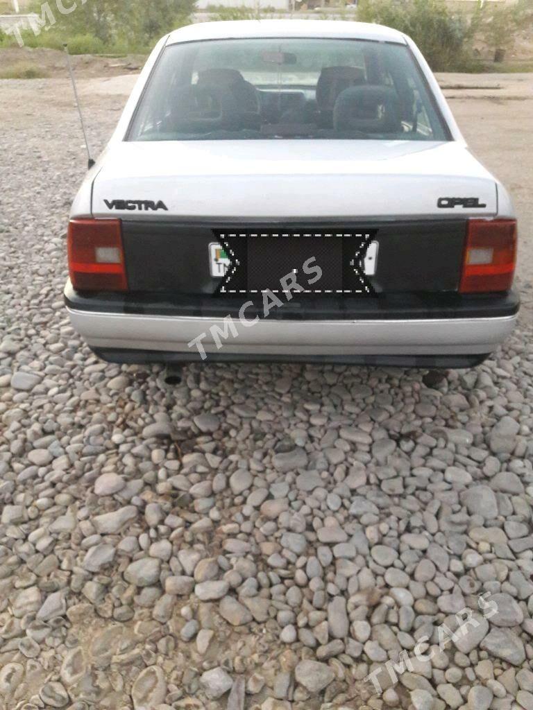 Opel Vectra 1989 - 30 000 TMT - Mary - img 2
