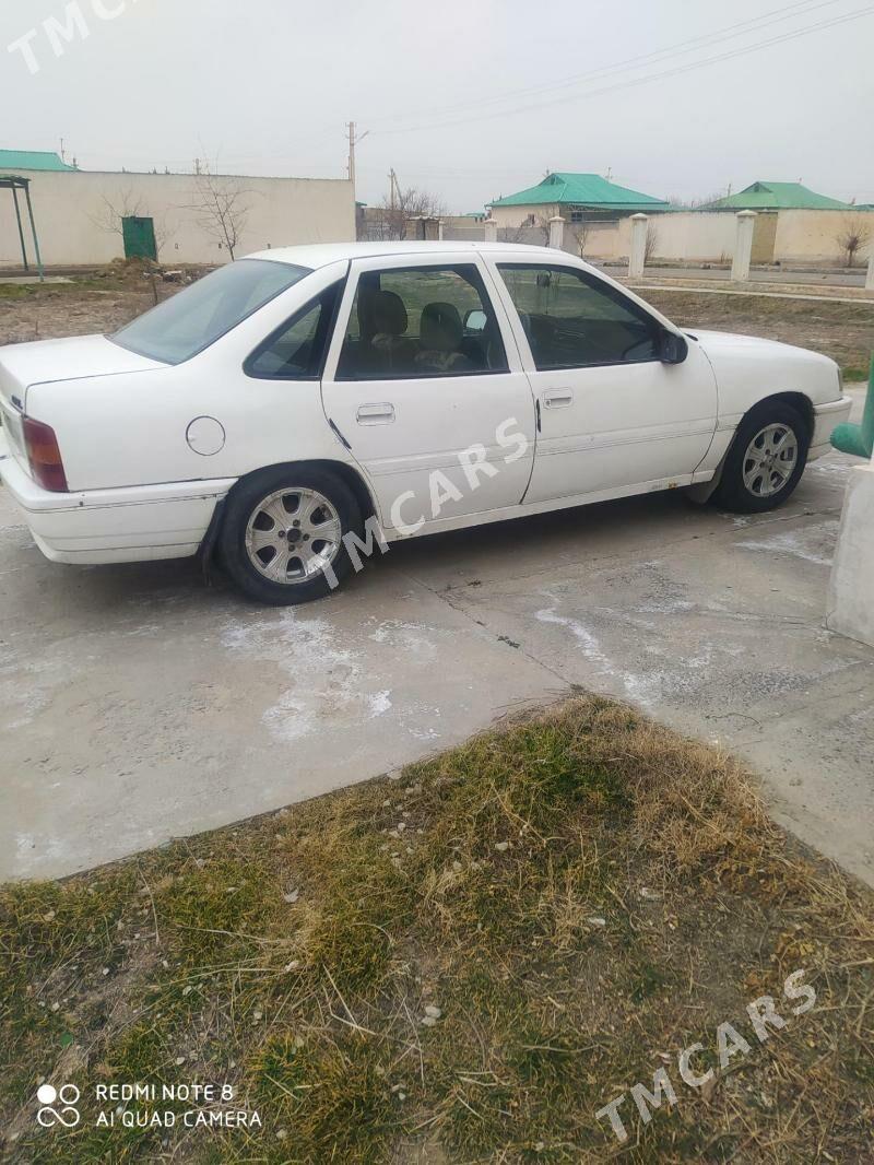Opel Vectra 1990 - 15 000 TMT - Garabekewül - img 5