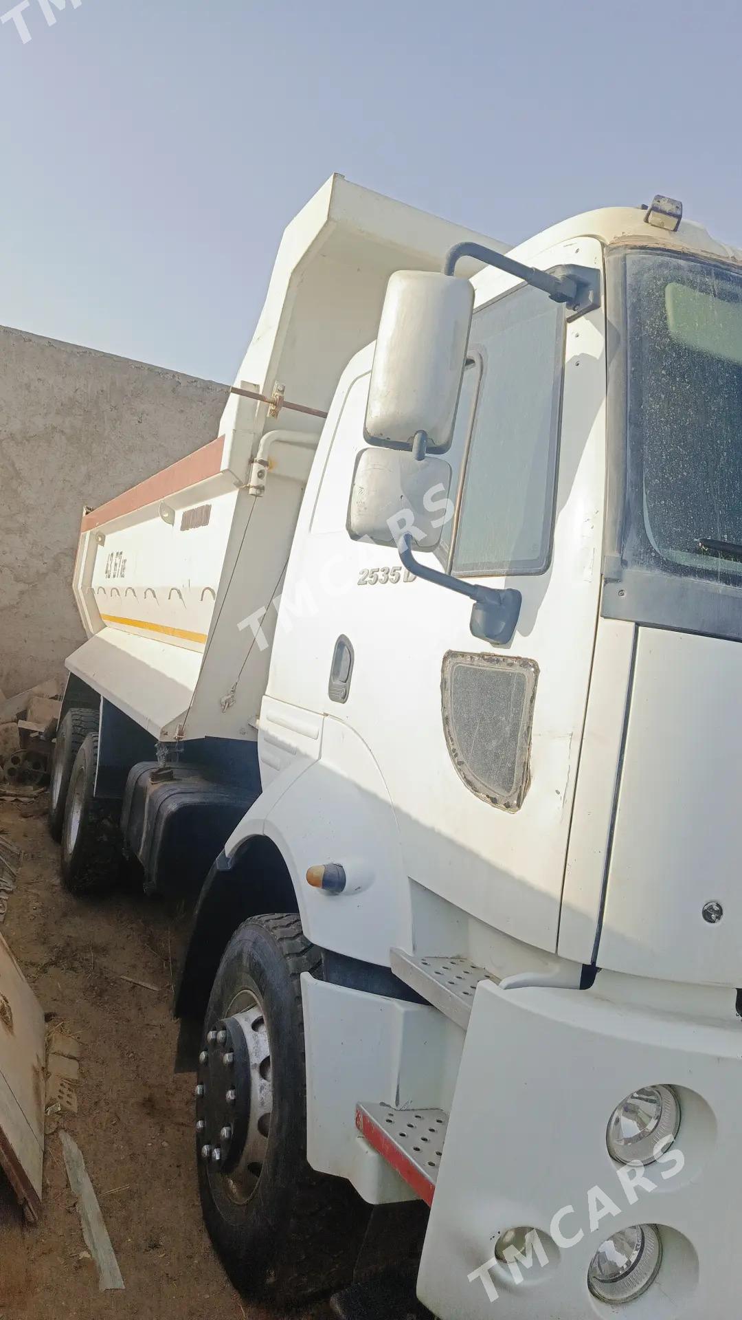 Ford Cargo 3535D 2013 - 540 000 TMT - Мары - img 2