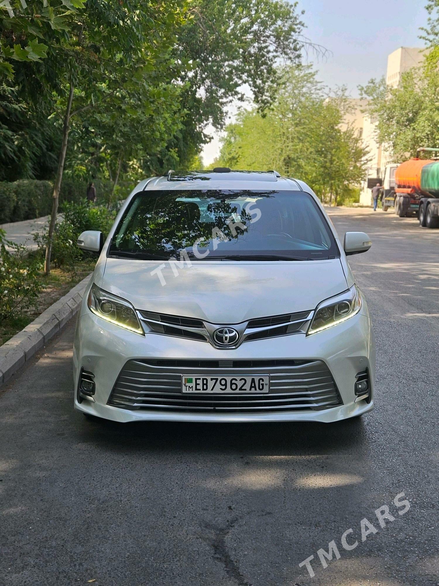 Toyota Sienna 2017 - 495 000 TMT - Aşgabat - img 5