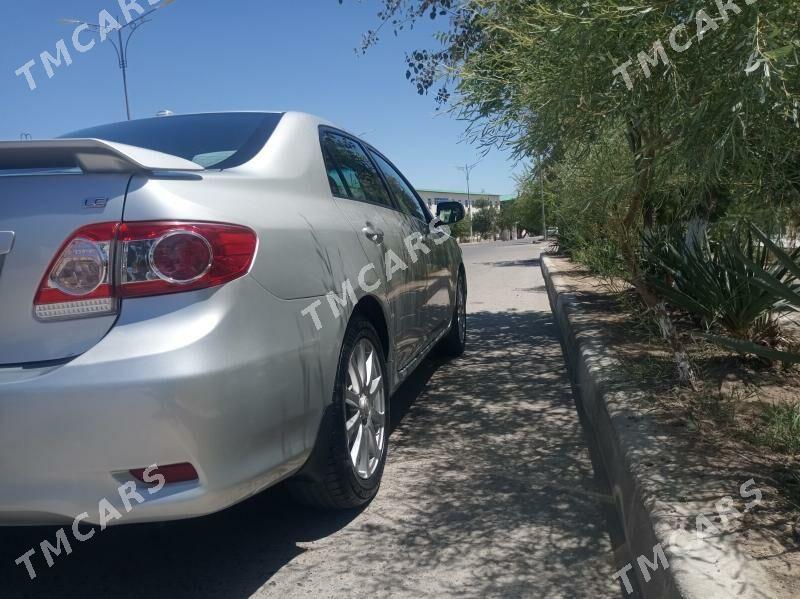 Toyota Corolla 2011 - 147 000 TMT - Туркменабат - img 4