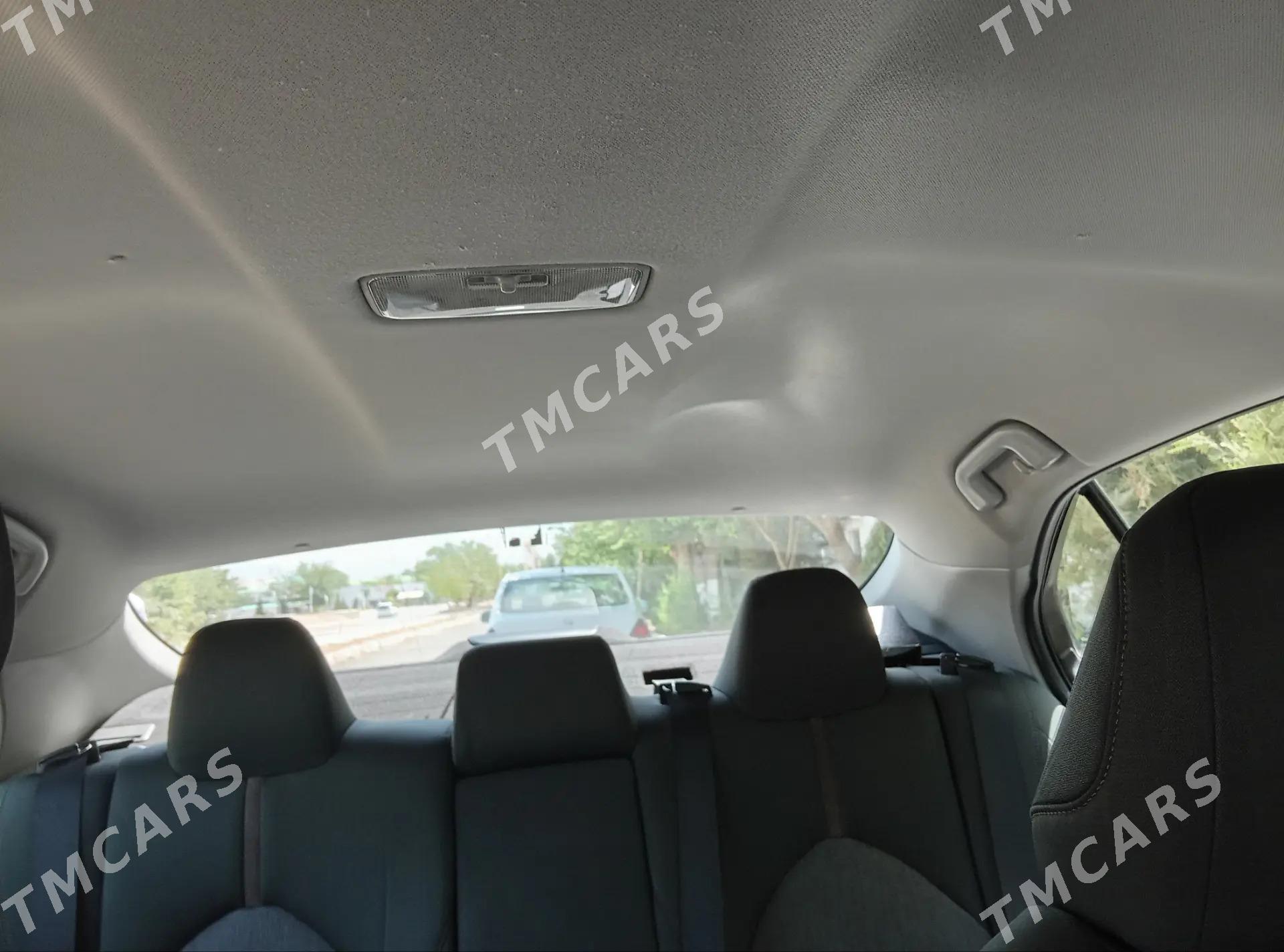 Toyota Camry 2019 - 230 000 TMT - Aşgabat - img 8