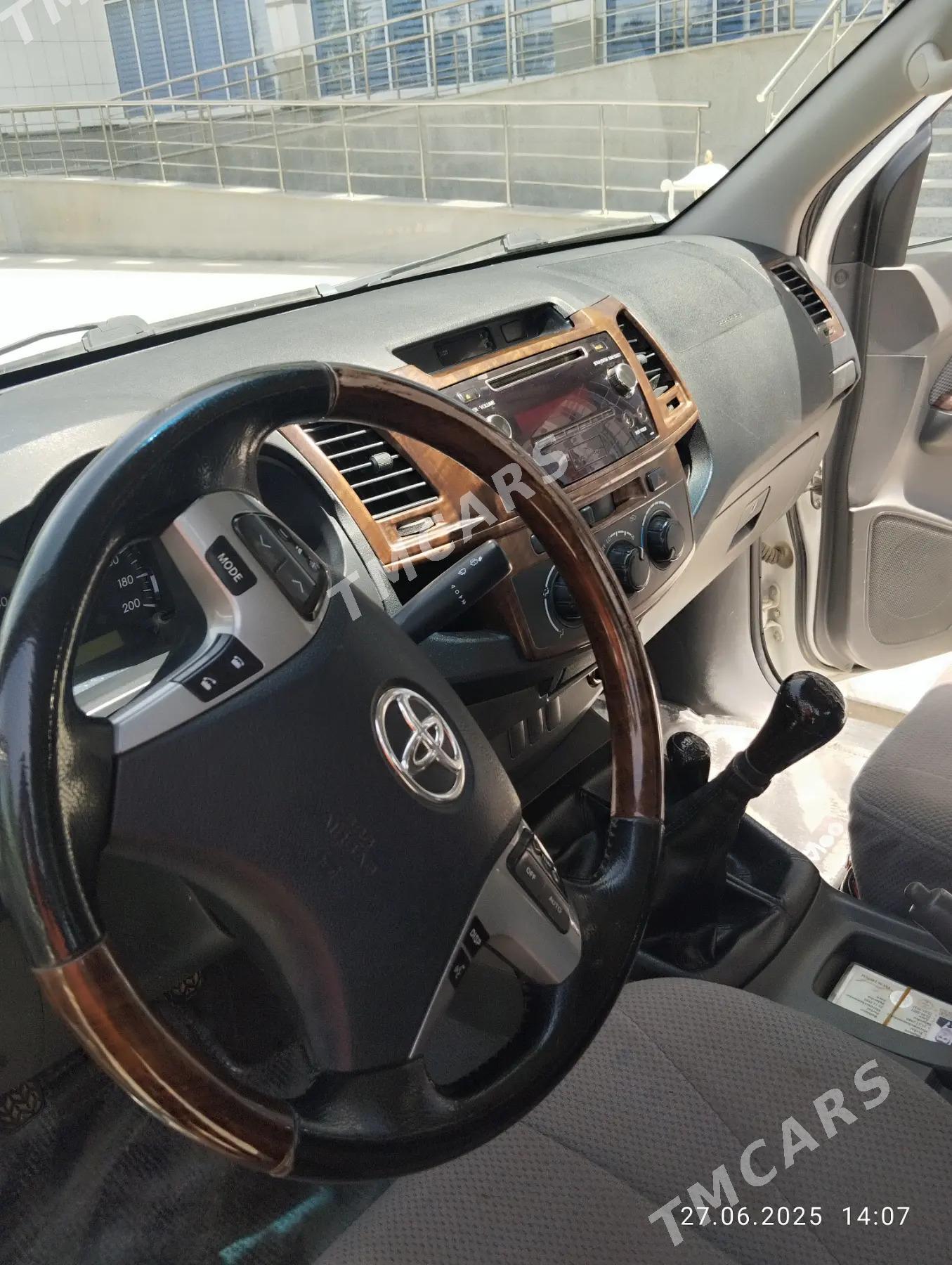 Toyota Hilux 2014 - 350 000 TMT - Bäherden - img 5