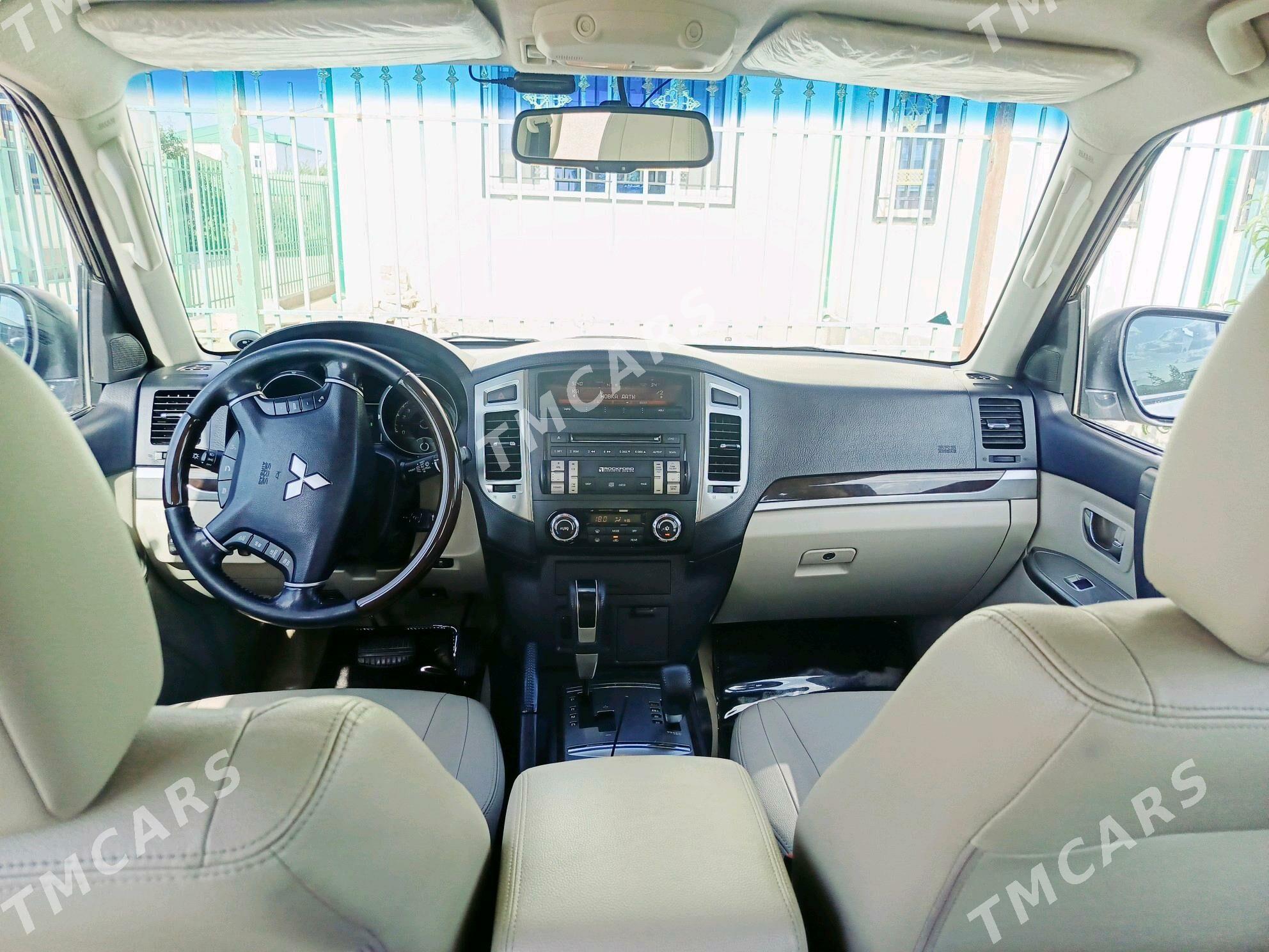 Mitsubishi Pajero 2015 - 319 000 TMT - Daşoguz - img 4