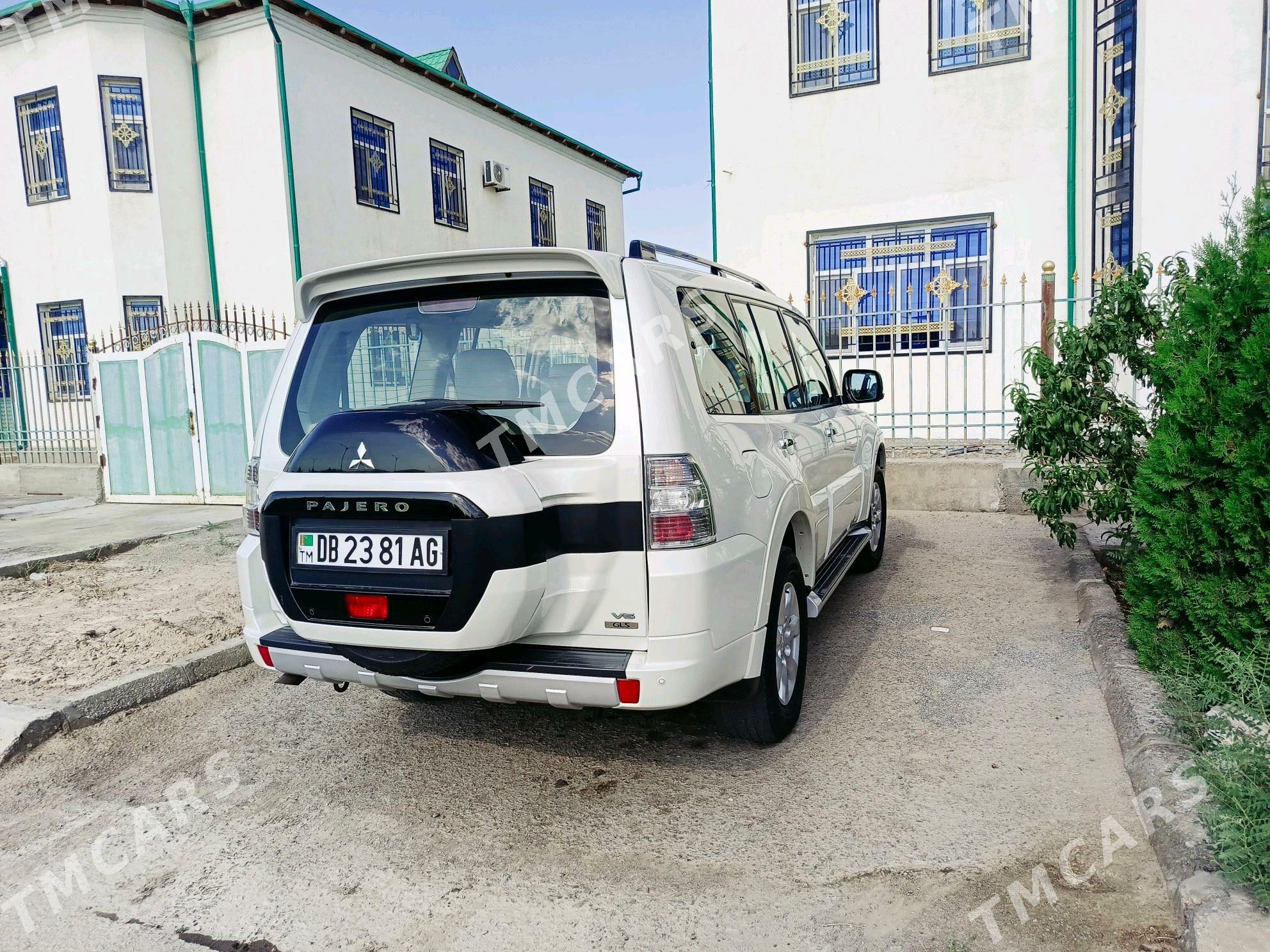 Mitsubishi Pajero 2015 - 319 000 TMT - Daşoguz - img 2