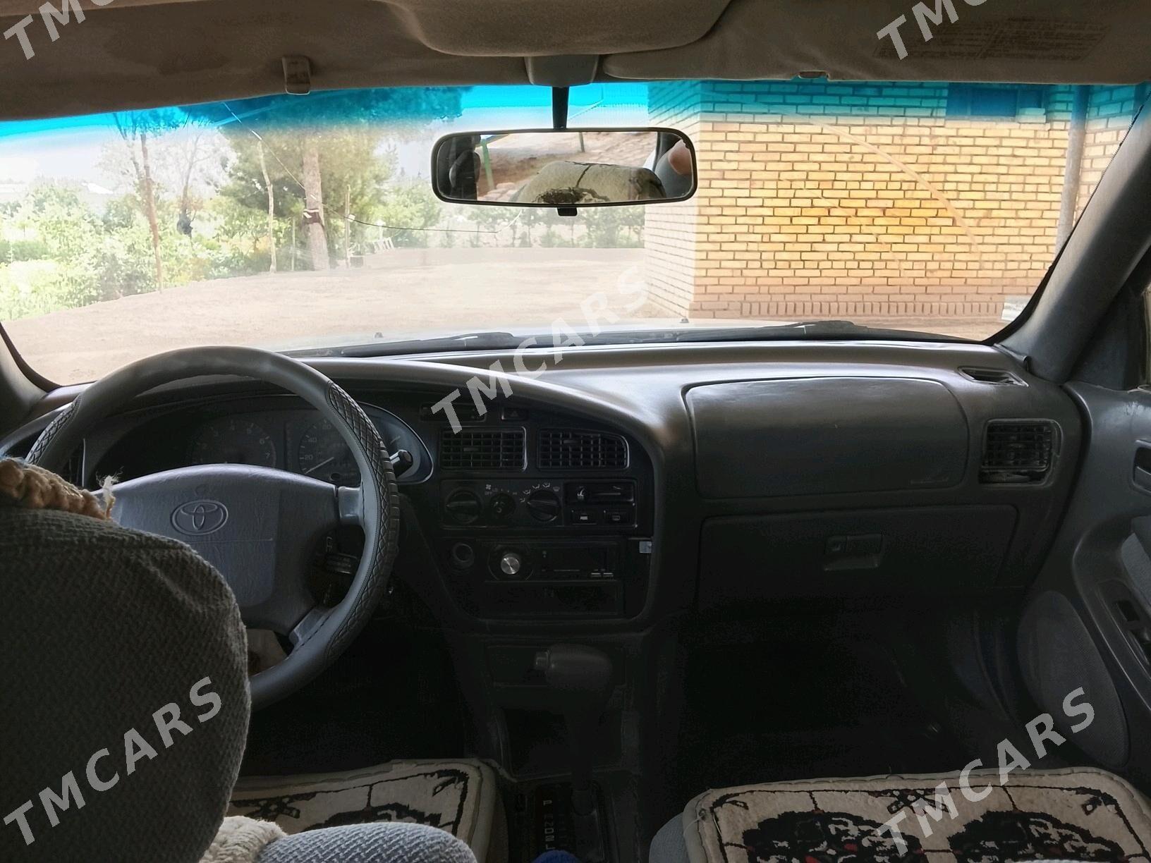 Toyota Camry 1995 - 68 000 TMT - Wekilbazar - img 2