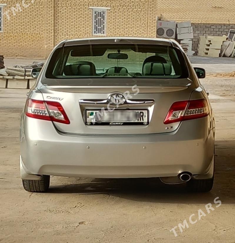 Toyota Camry 2011 - 190 000 TMT - Векильбазар - img 2