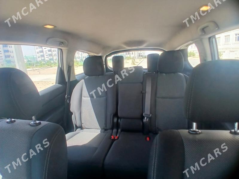 Nissan Pathfinder 2018 - 250 000 TMT - Бузмеин - img 8