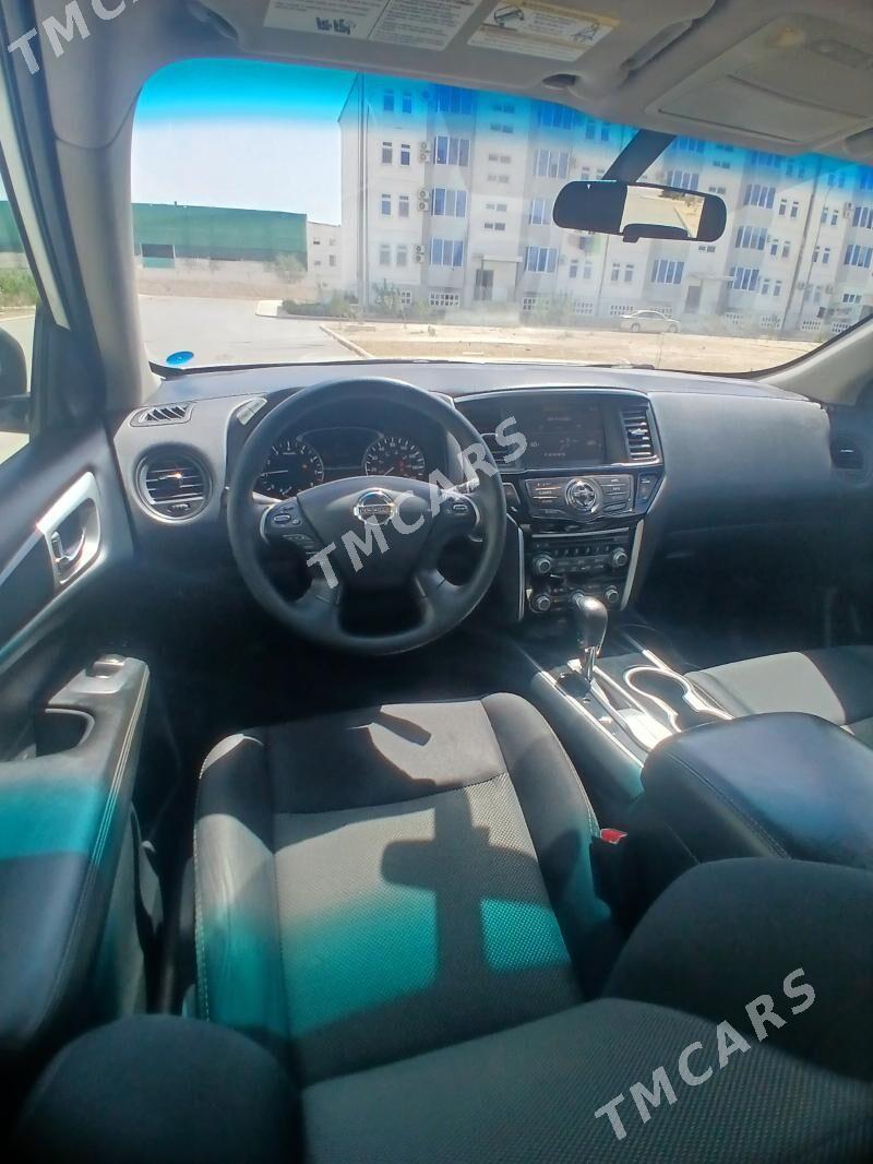Nissan Pathfinder 2018 - 250 000 TMT - Бузмеин - img 6